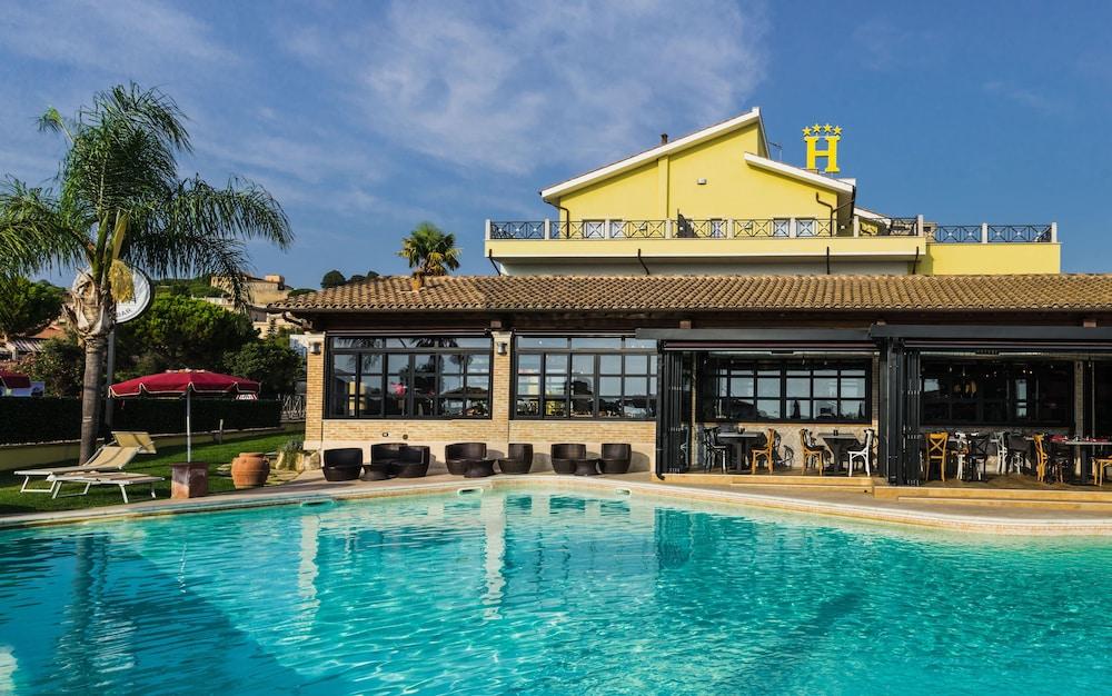 Hotel Villa Tirreno Tarquinia Εξωτερικό φωτογραφία
